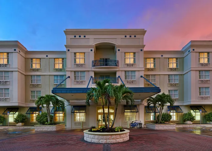 Top Sarasota Airport Hotels: Convenience & Comfort Await