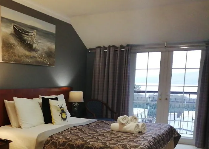 Best Hotels in Ferryside Wales for Your Coastal Escape
